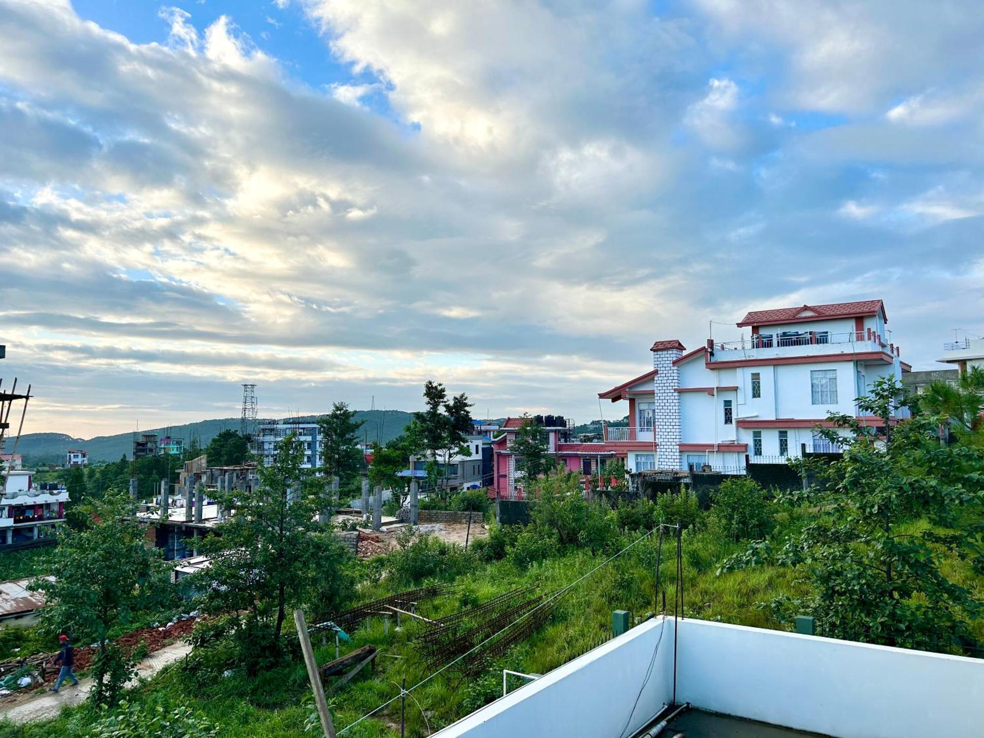 Yepplo Holiday Home - Complimentary Breakfast - 24 Hrs Caretaker & Power Backup Shillong Bagian luar foto