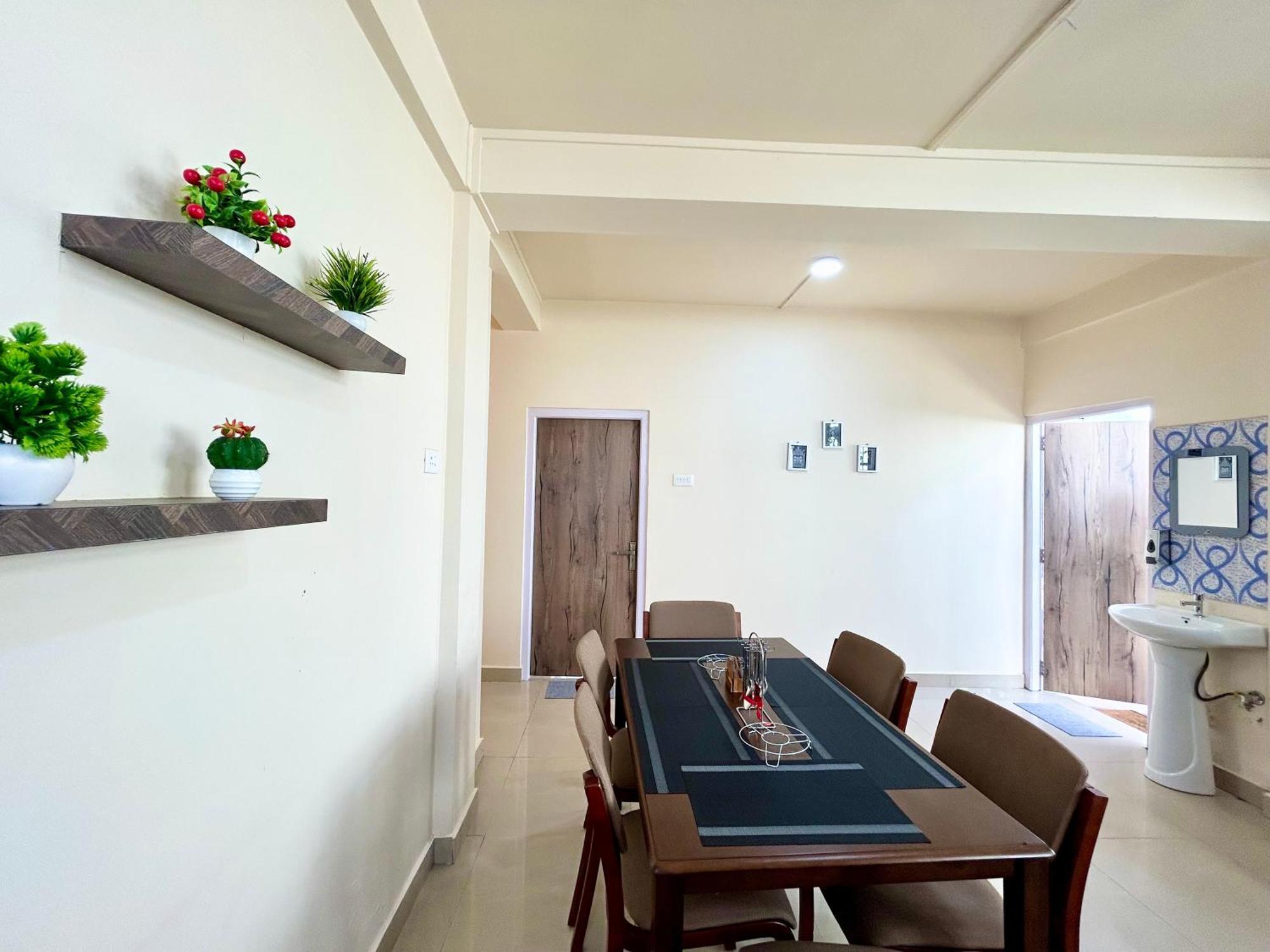 Yepplo Holiday Home - Complimentary Breakfast - 24 Hrs Caretaker & Power Backup Shillong Bagian luar foto