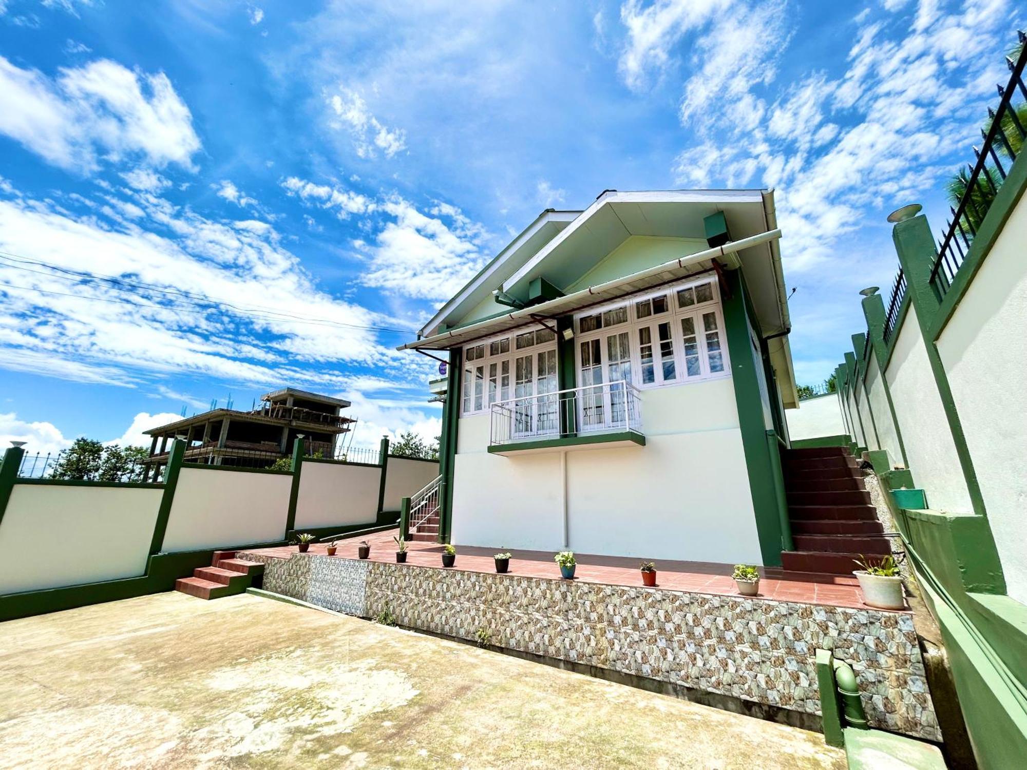 Yepplo Holiday Home - Complimentary Breakfast - 24 Hrs Caretaker & Power Backup Shillong Bagian luar foto