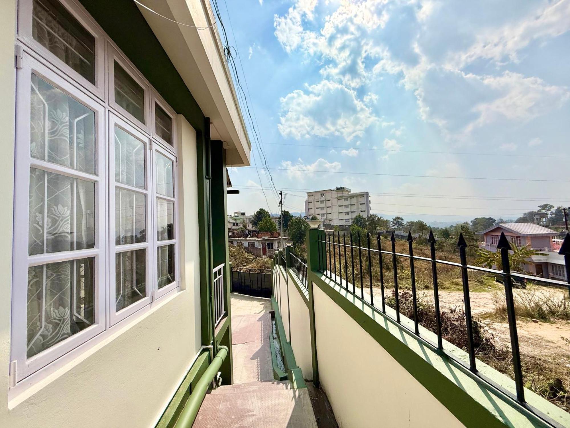 Yepplo Holiday Home - Complimentary Breakfast - 24 Hrs Caretaker & Power Backup Shillong Bagian luar foto
