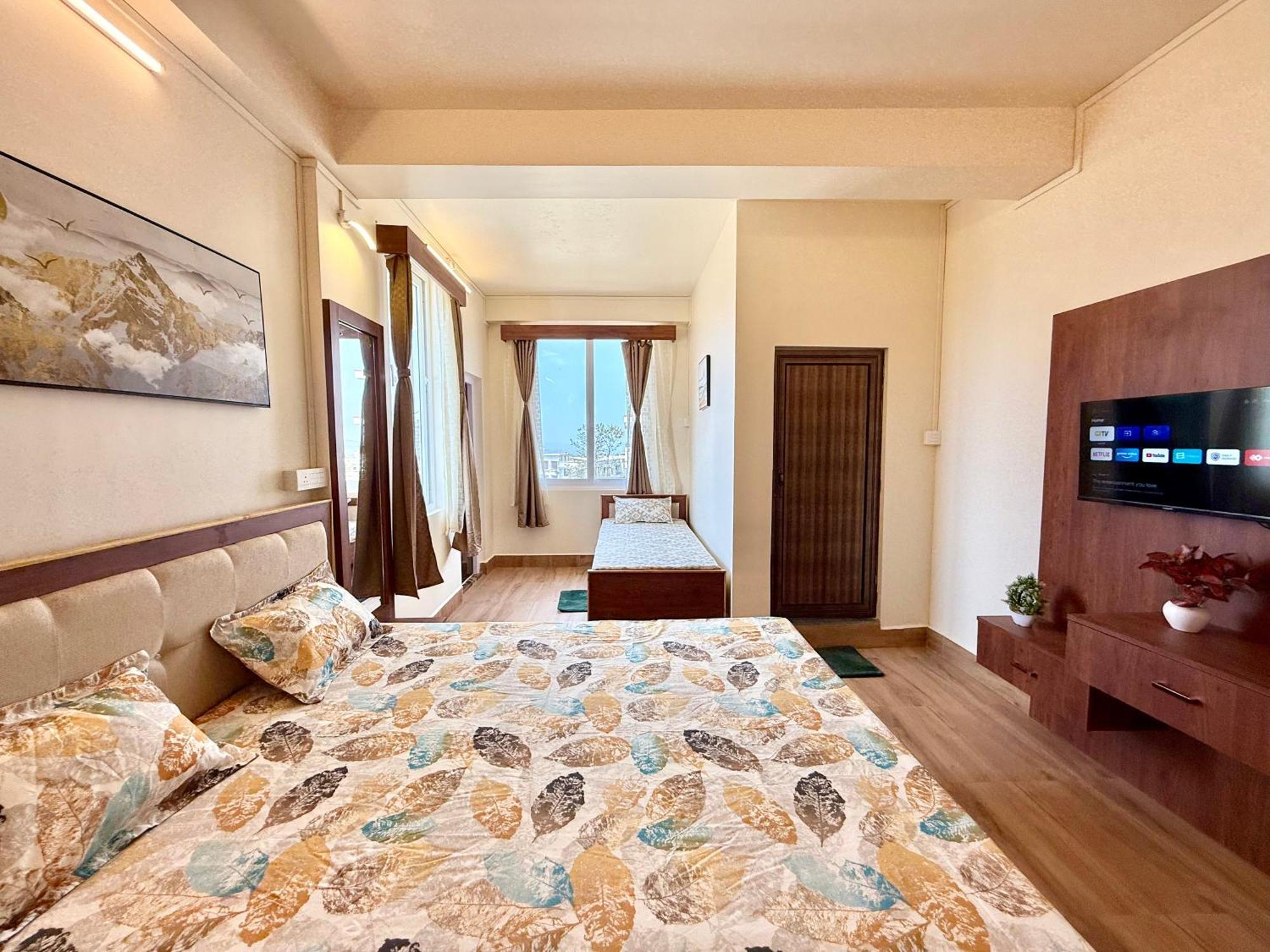 Yepplo Holiday Home - Complimentary Breakfast - 24 Hrs Caretaker & Power Backup Shillong Bagian luar foto
