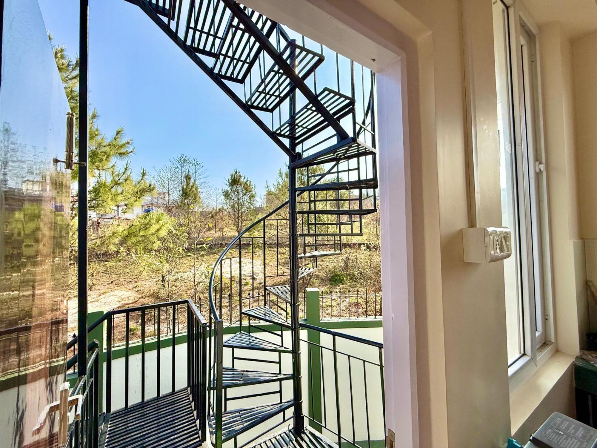 Yepplo Holiday Home - Complimentary Breakfast - 24 Hrs Caretaker & Power Backup Shillong Bagian luar foto