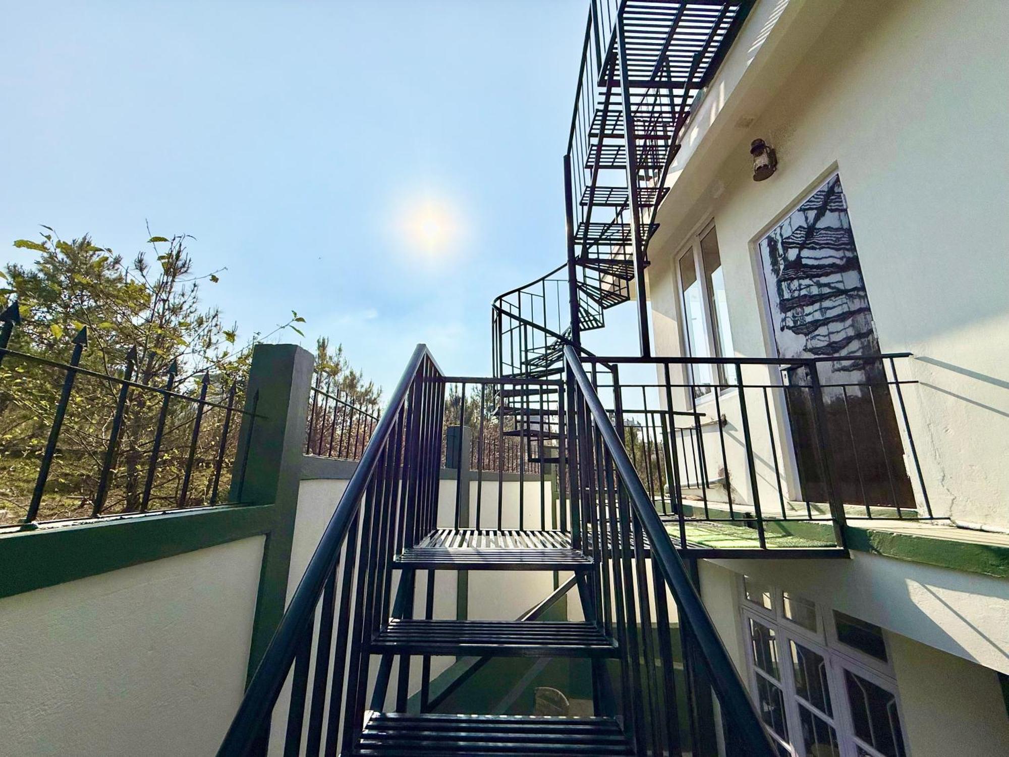 Yepplo Holiday Home - Complimentary Breakfast - 24 Hrs Caretaker & Power Backup Shillong Bagian luar foto