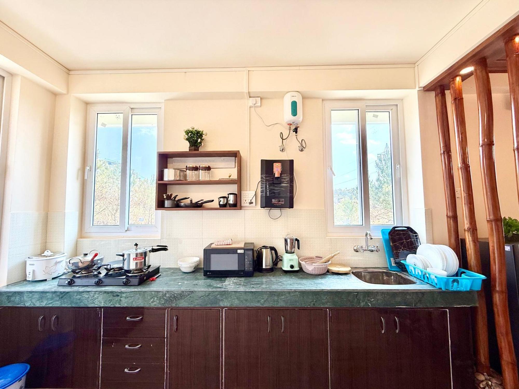 Yepplo Holiday Home - Complimentary Breakfast - 24 Hrs Caretaker & Power Backup Shillong Bagian luar foto